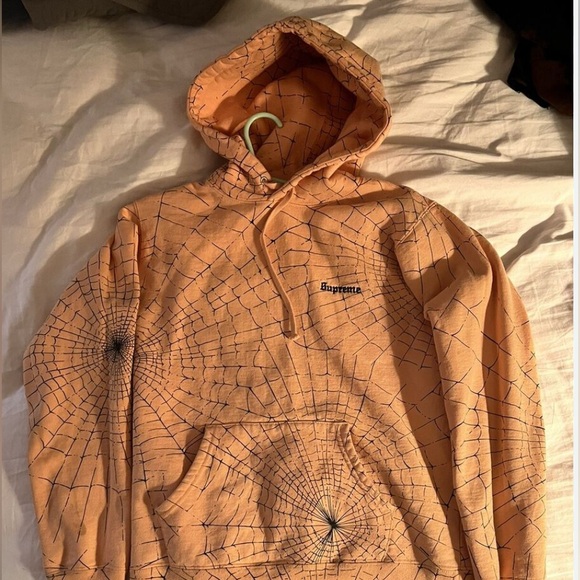 Supreme Hoodie